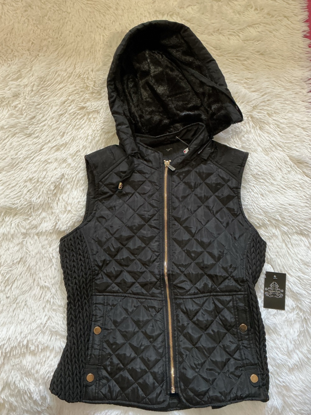 Louise Paris Quilted Hooded Puffer Vest in Black